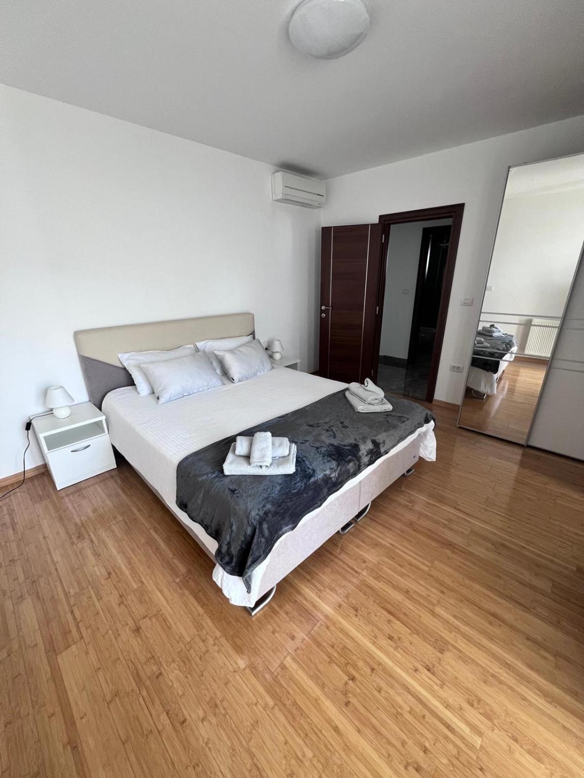 Seascape Deluxe Residence Pjescana Uvala Kültér fotó